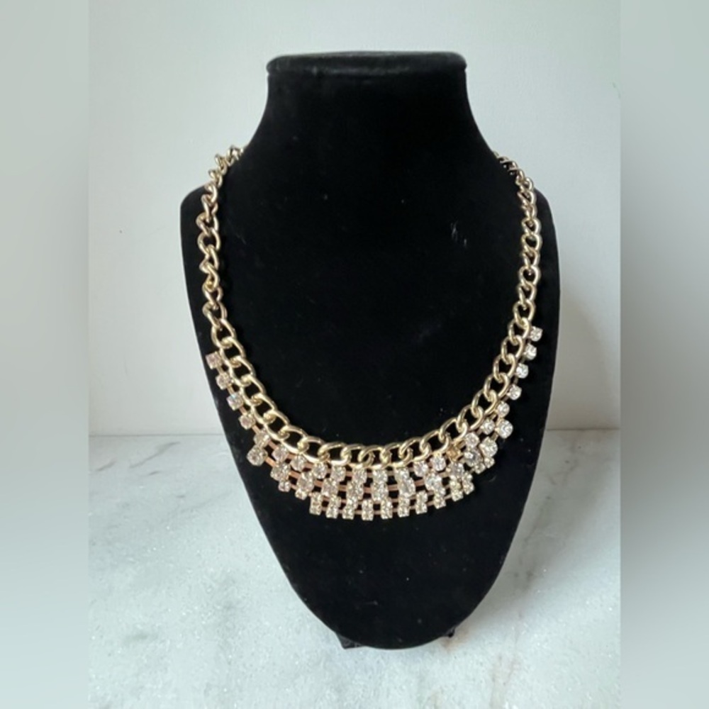 BaubleBar Crystal Sparkle Pheasant Bib Necklace NWOT $48 Elegant Bridal